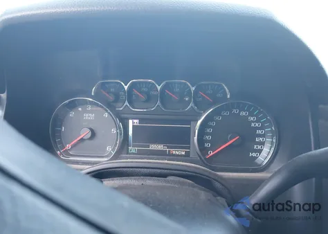 2016 Chevrolet Tahoe Lt z USA, uszkodzony, nr VIN 1GNSKBKC4GR288527